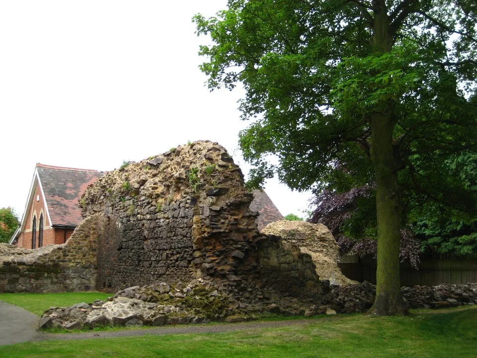 960px-Nuneaton_stmarychurch_4