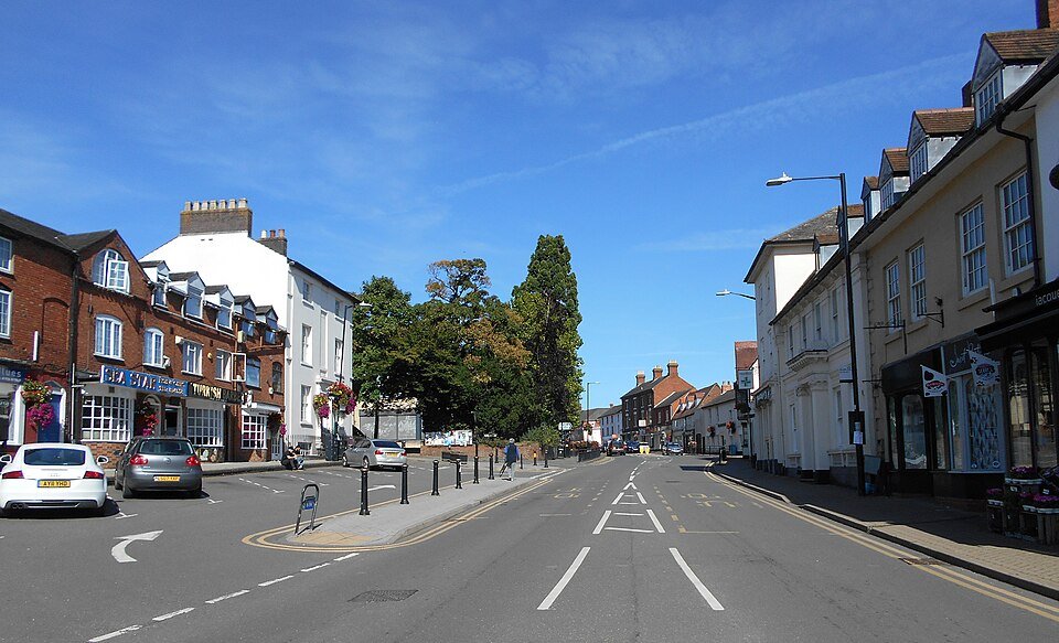 960px-Southam_Market_Hill_2