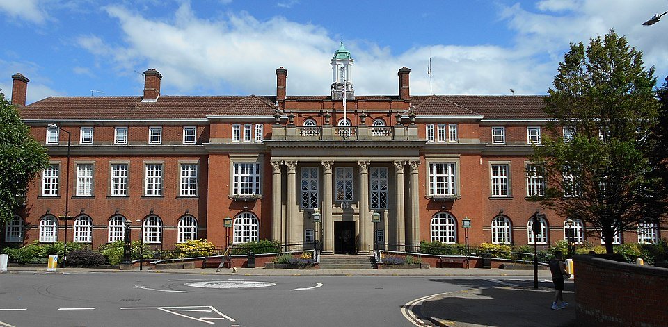 Nuneaton_Town_Hall_(2)_6.19